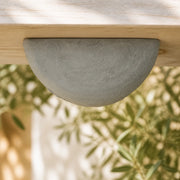Nid moulé sous toiture