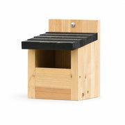 Nichoir semi-ouvert à toiture noire — photo 2